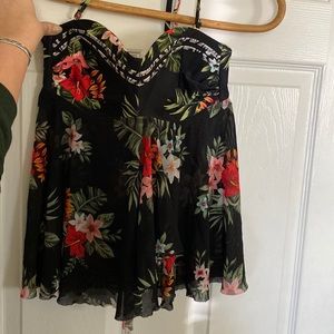 Tankini swim top Kona SIL size d with padding